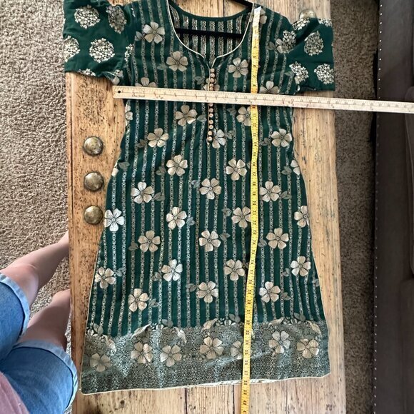 Homemade Indian Dress Size and brand unknown - Picture 6 of 7